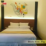 Front One Hotel Tulungagung